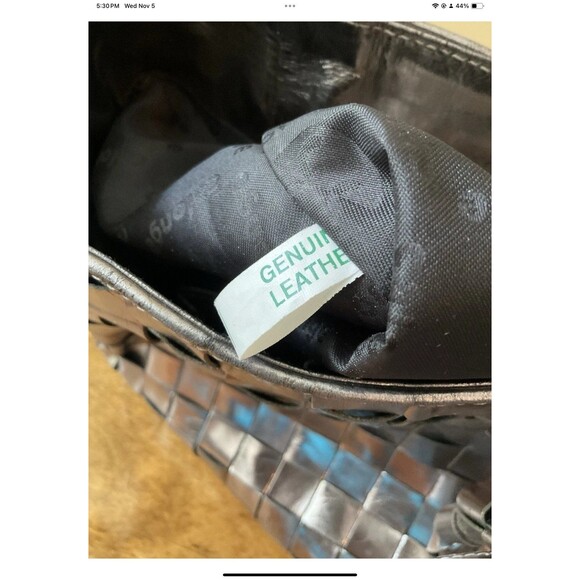 Calonge Woven Silver Metallic Leather Shoulder Bag with Dust Bag - Picture 4 of 12